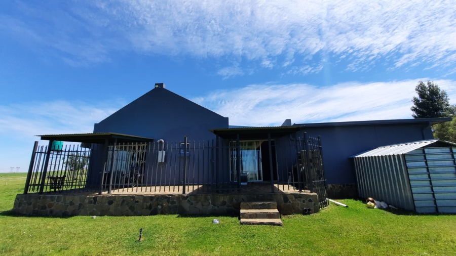 5 Bedroom Property for Sale in Oranjeville Free State